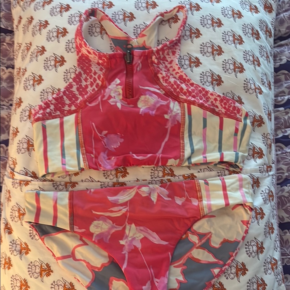 Masjid Floral High-Neck Bikini Set